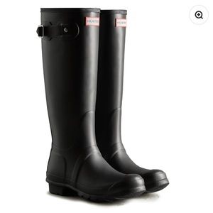 Women’s black tall hunter boots